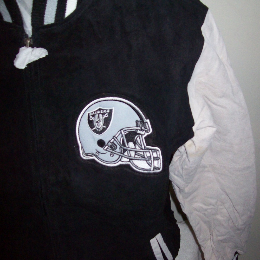 OAKLAND RAIDERS NFL SUEDE JACKET MEDIUM